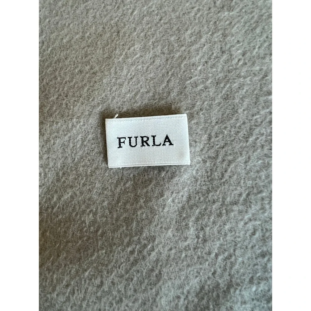 Authentic Furla Cashmere Taupe Cream Winter Neck Shawl w/ Fringe Scarf 62.5 x 12